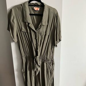 Wide legged crop pants jumper, worn once